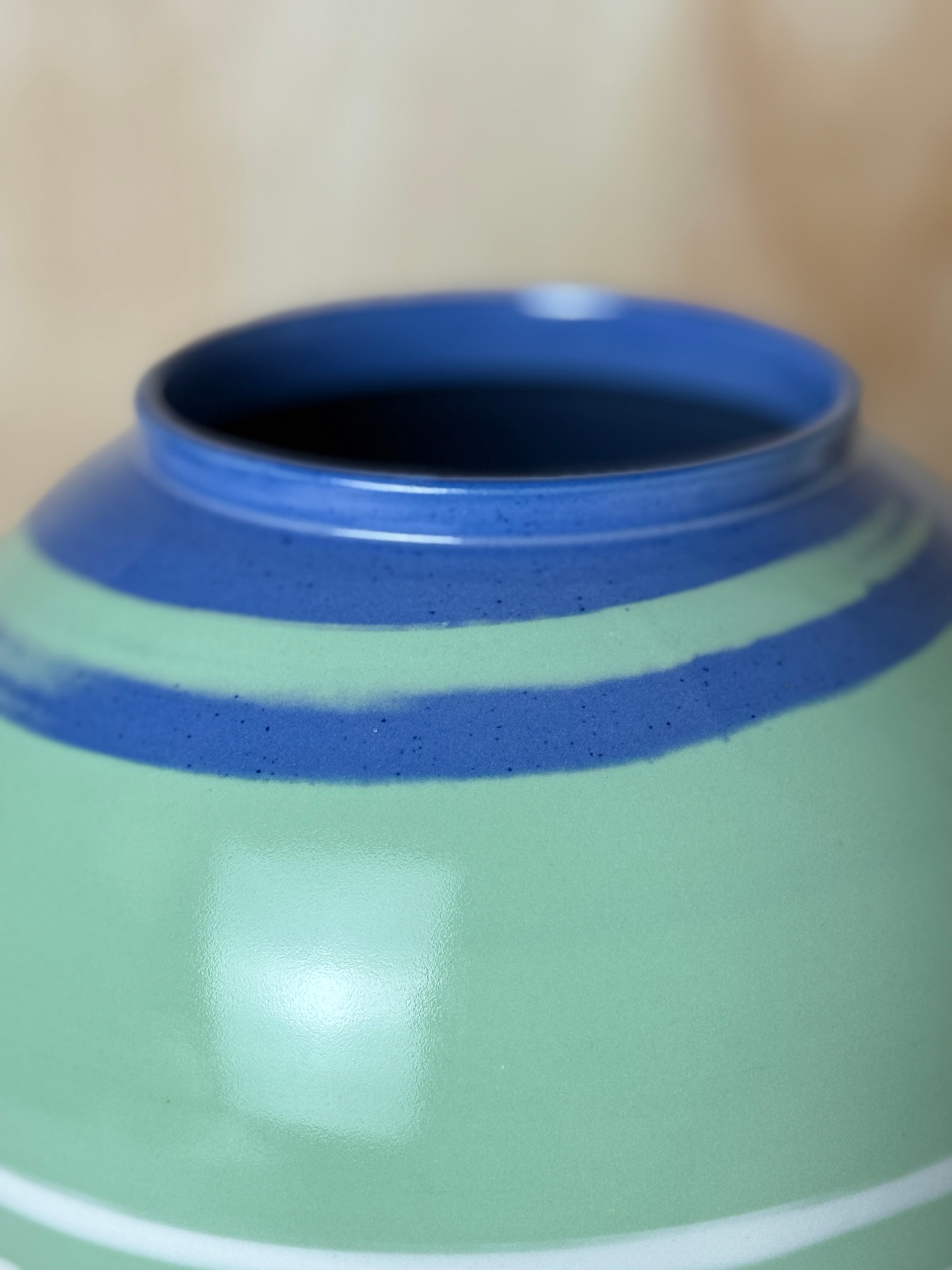 Moon jar