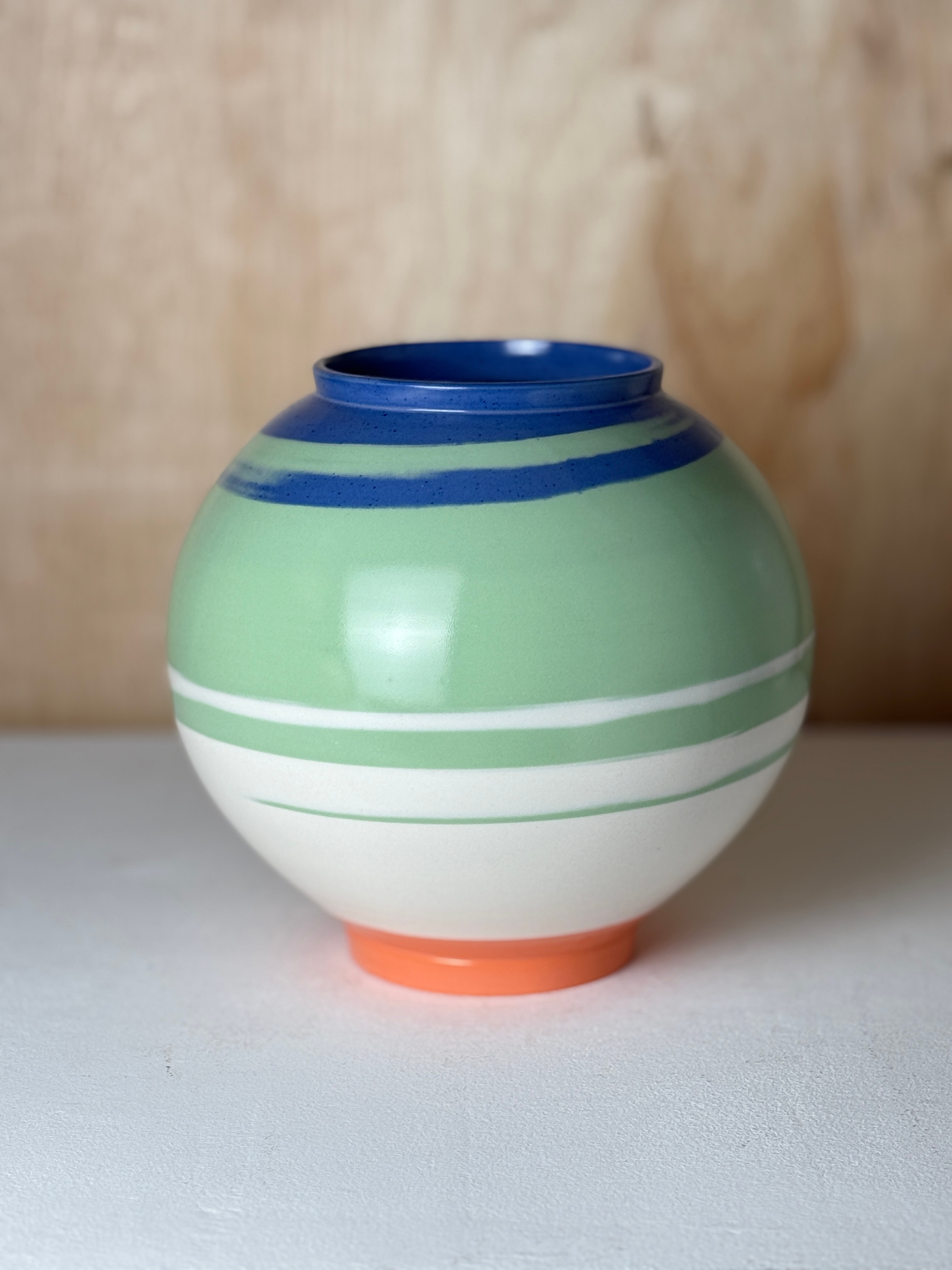 Moon jar