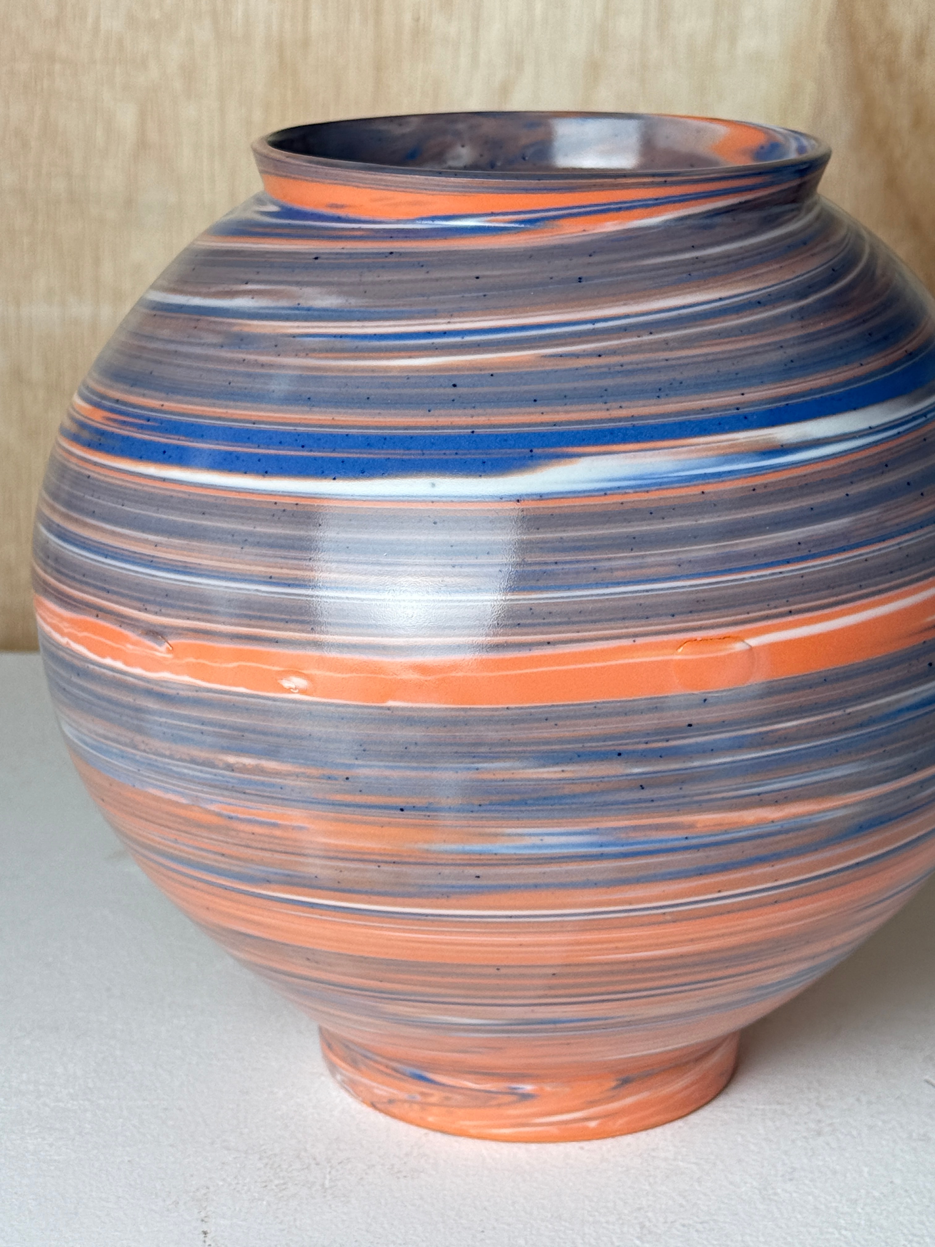 Moon jar