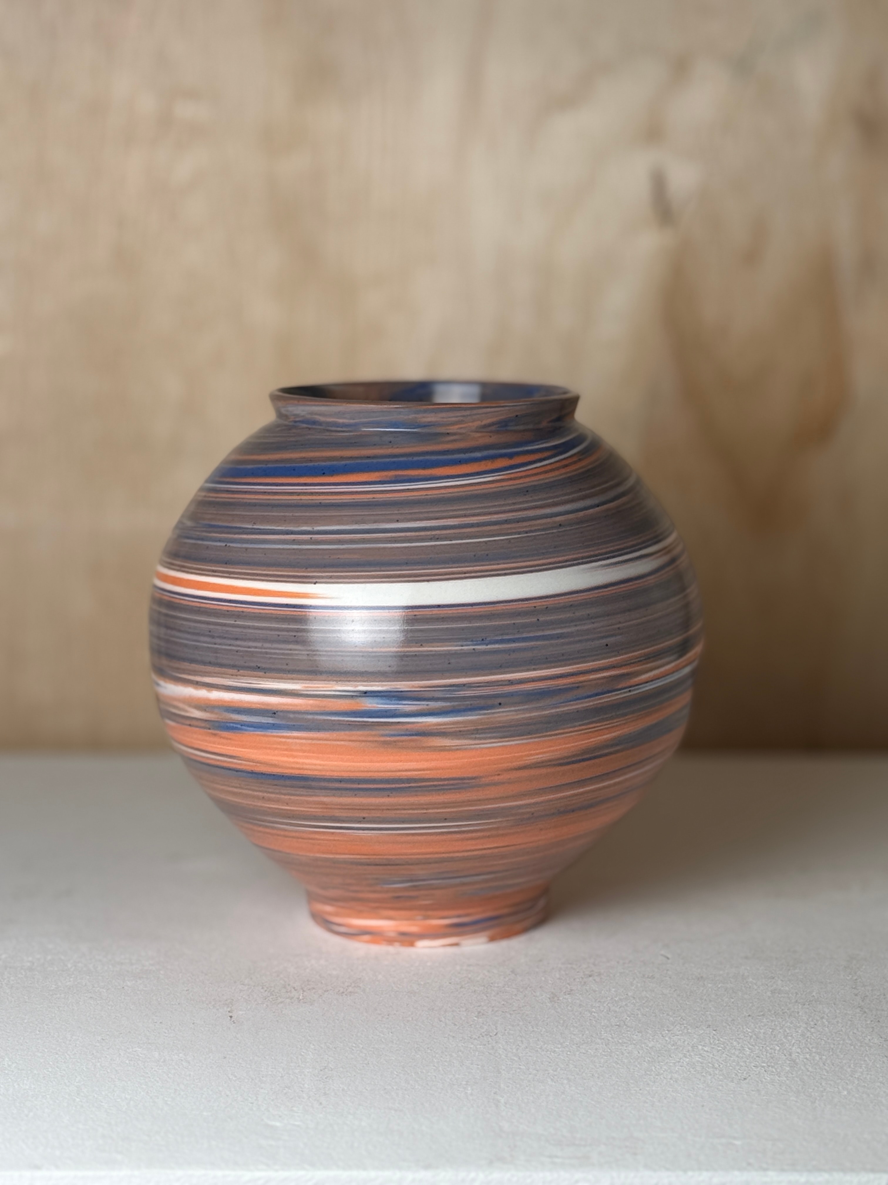 Moon jar