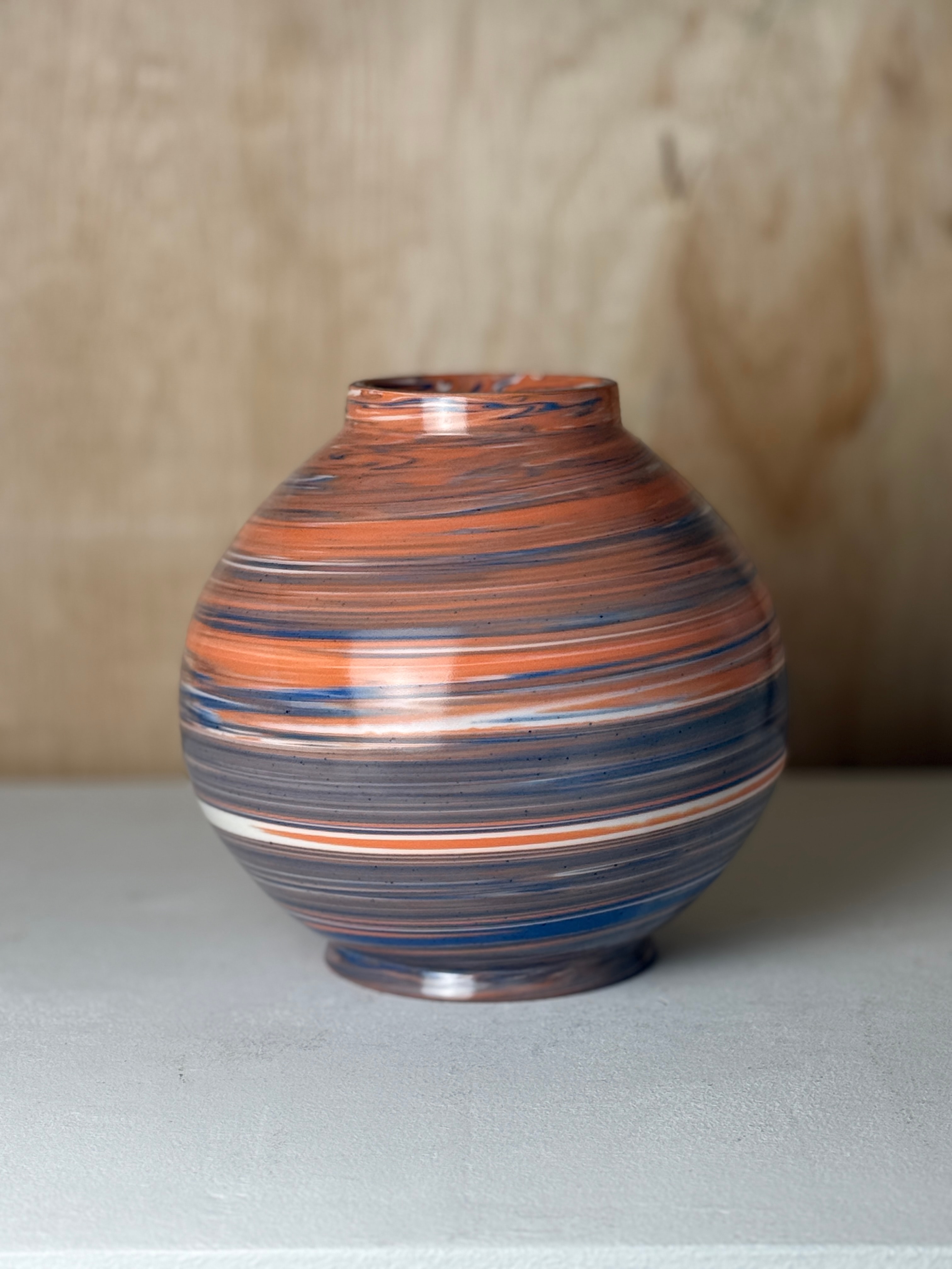 Moon jar