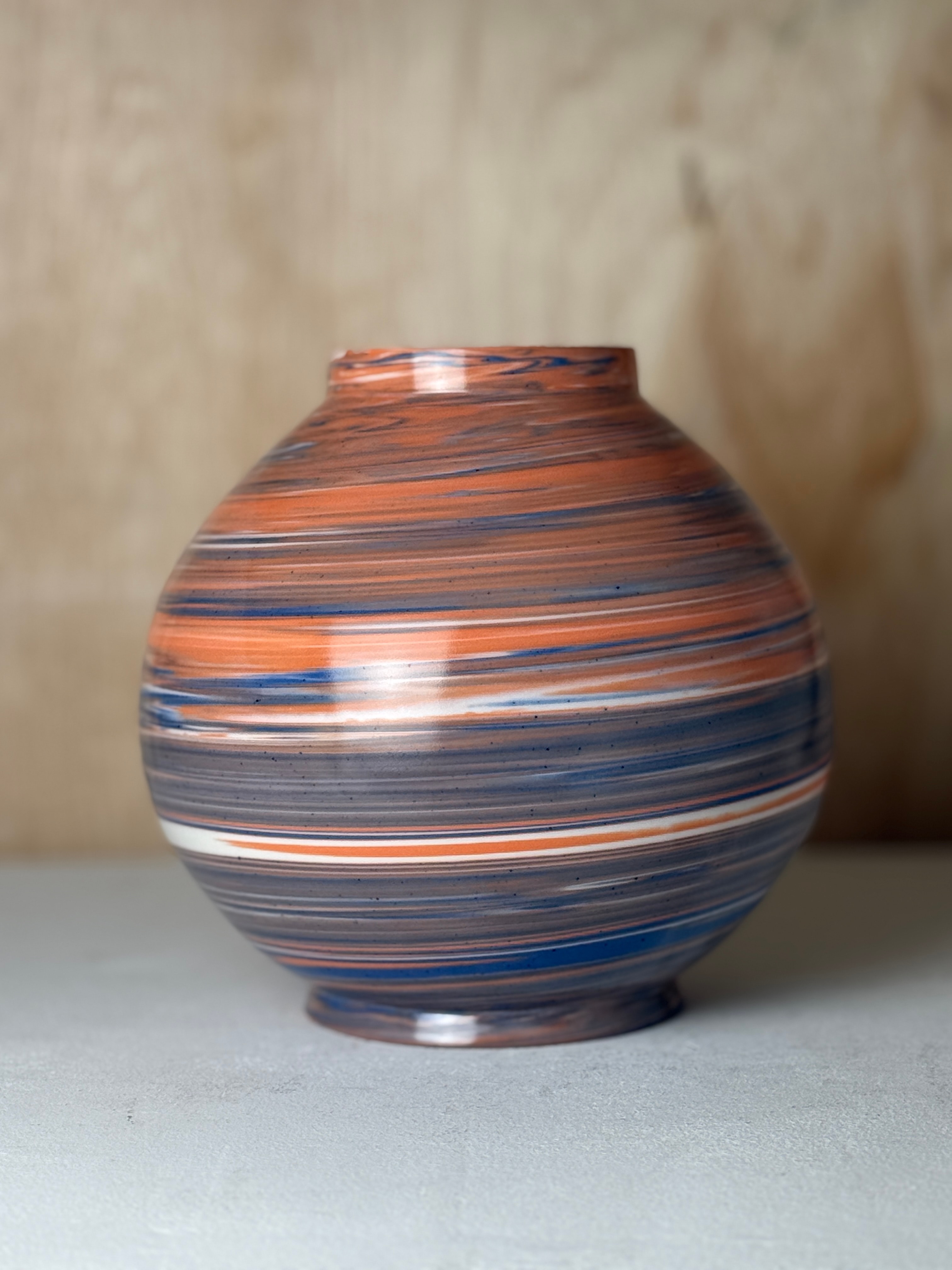 Moon jar
