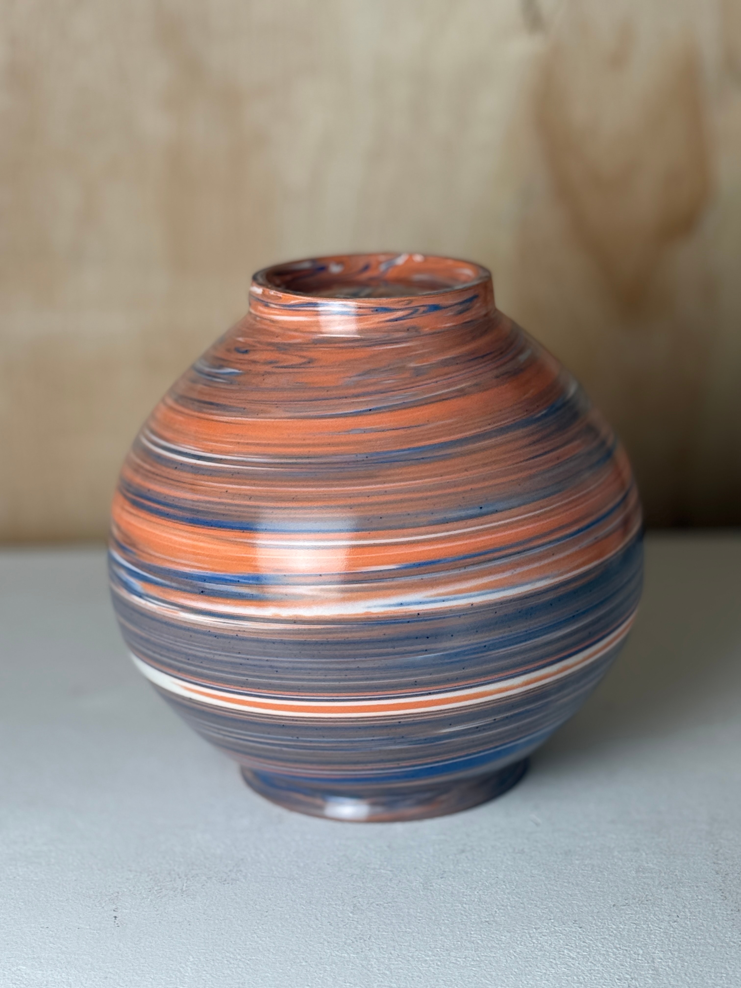Moon jar