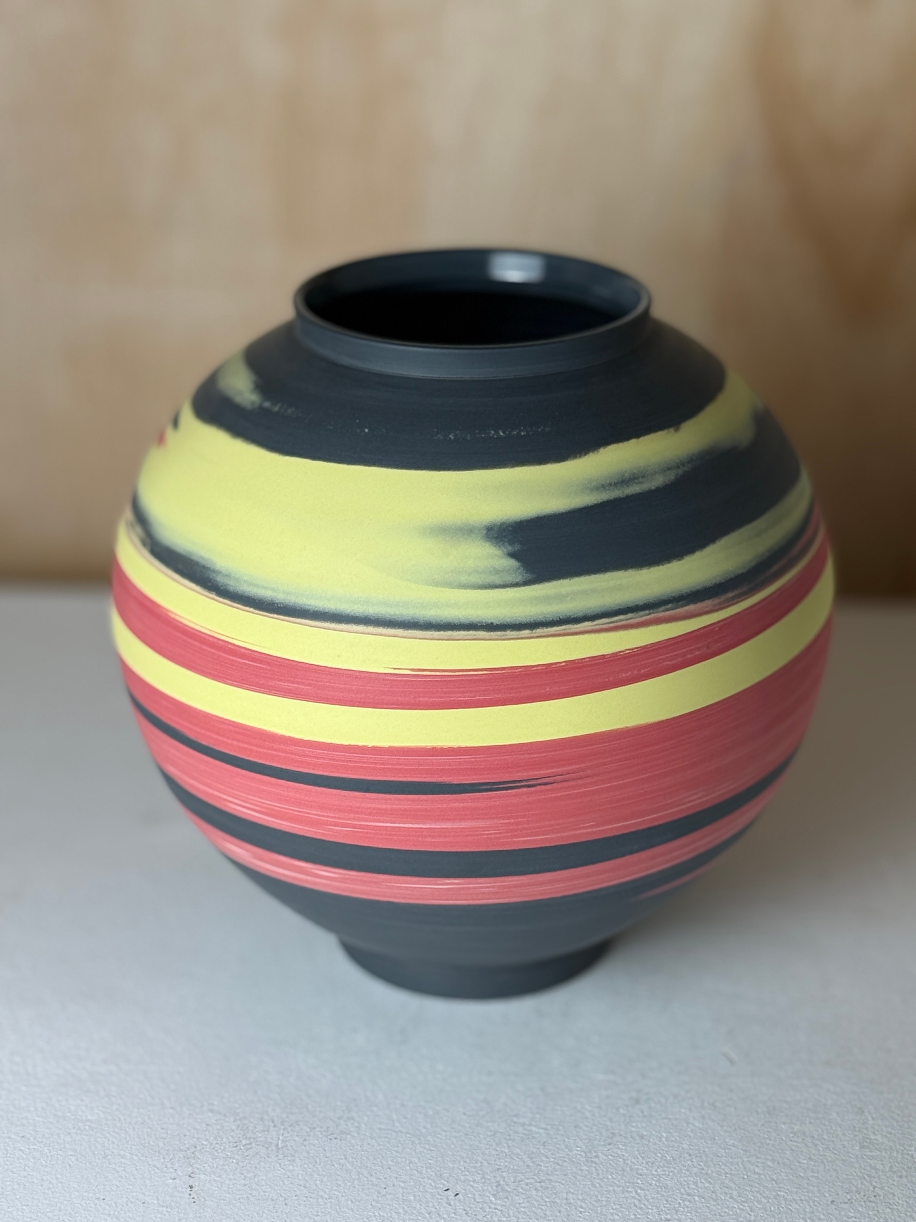 Moon jar