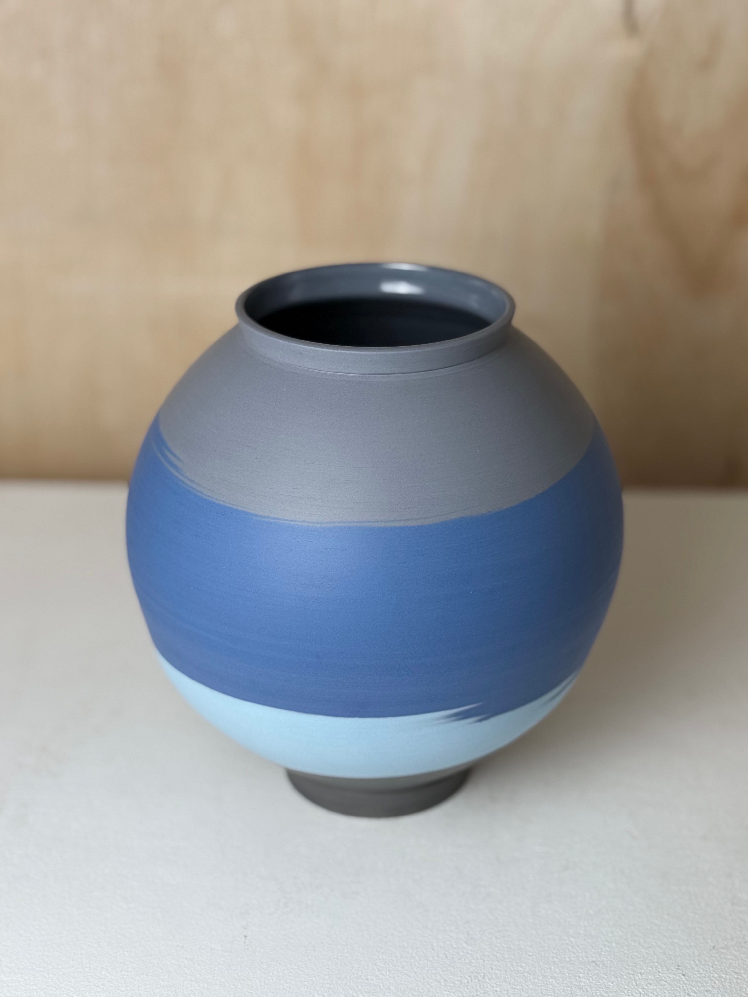 Moon jar