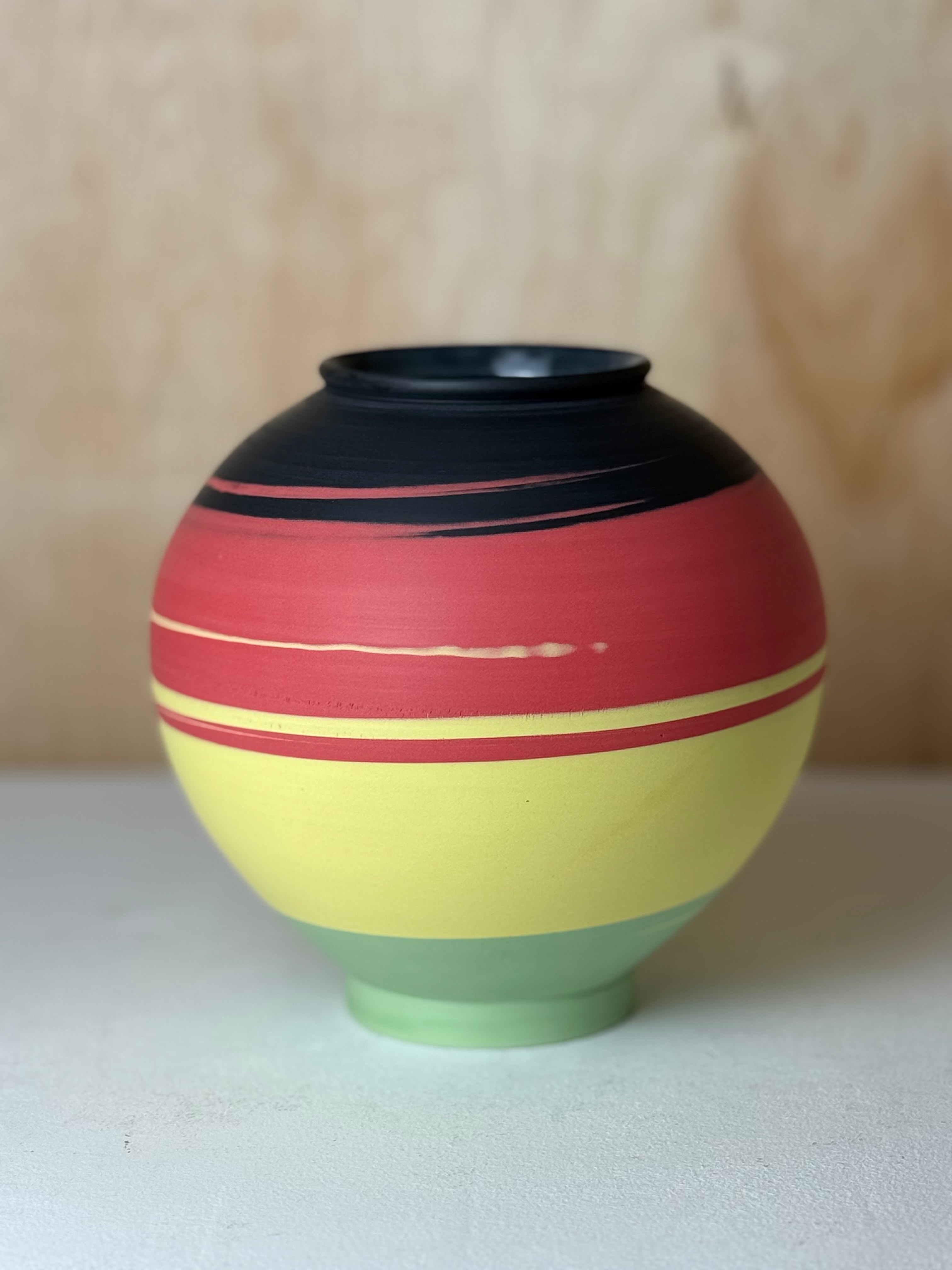 Moon jar