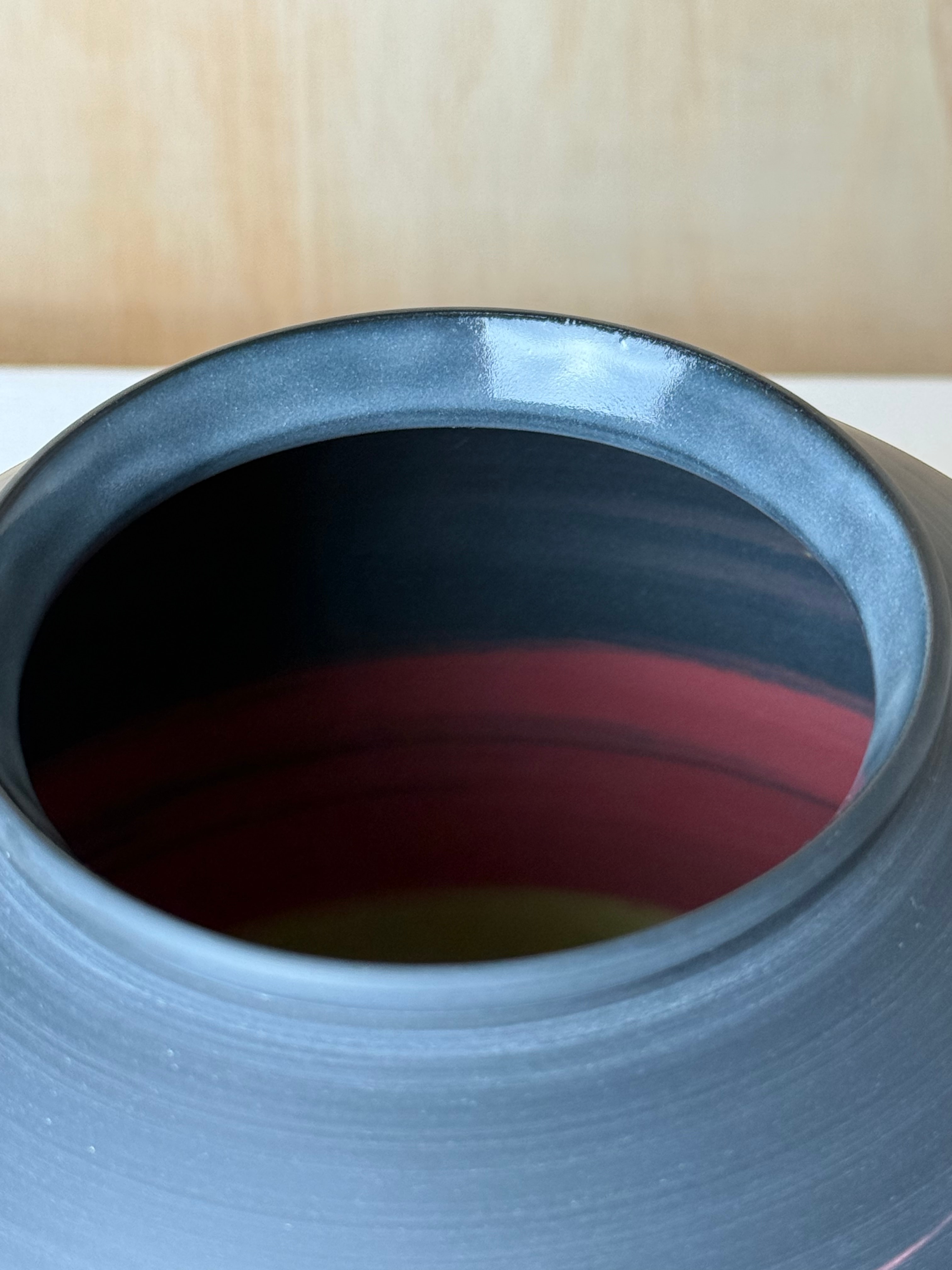 Moon jar
