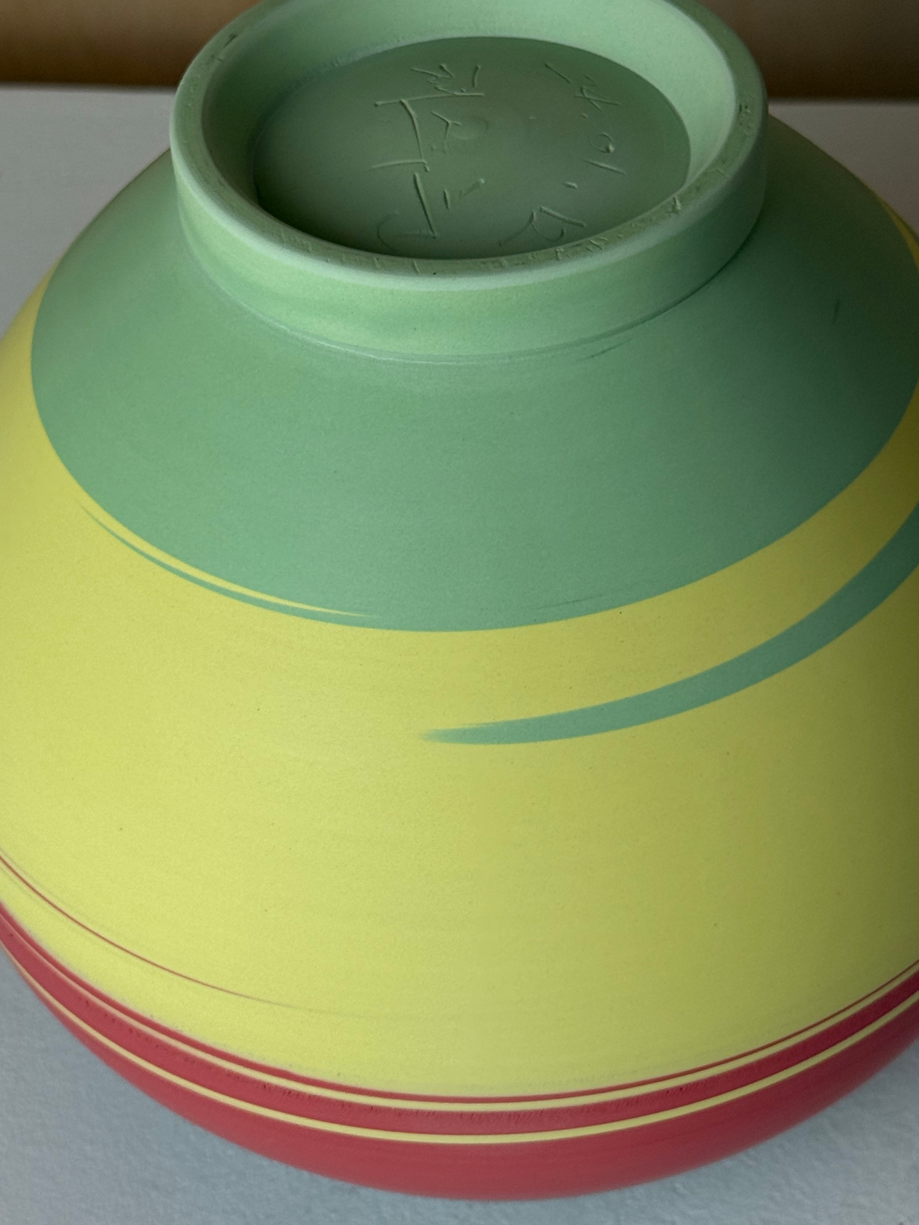 Moon jar