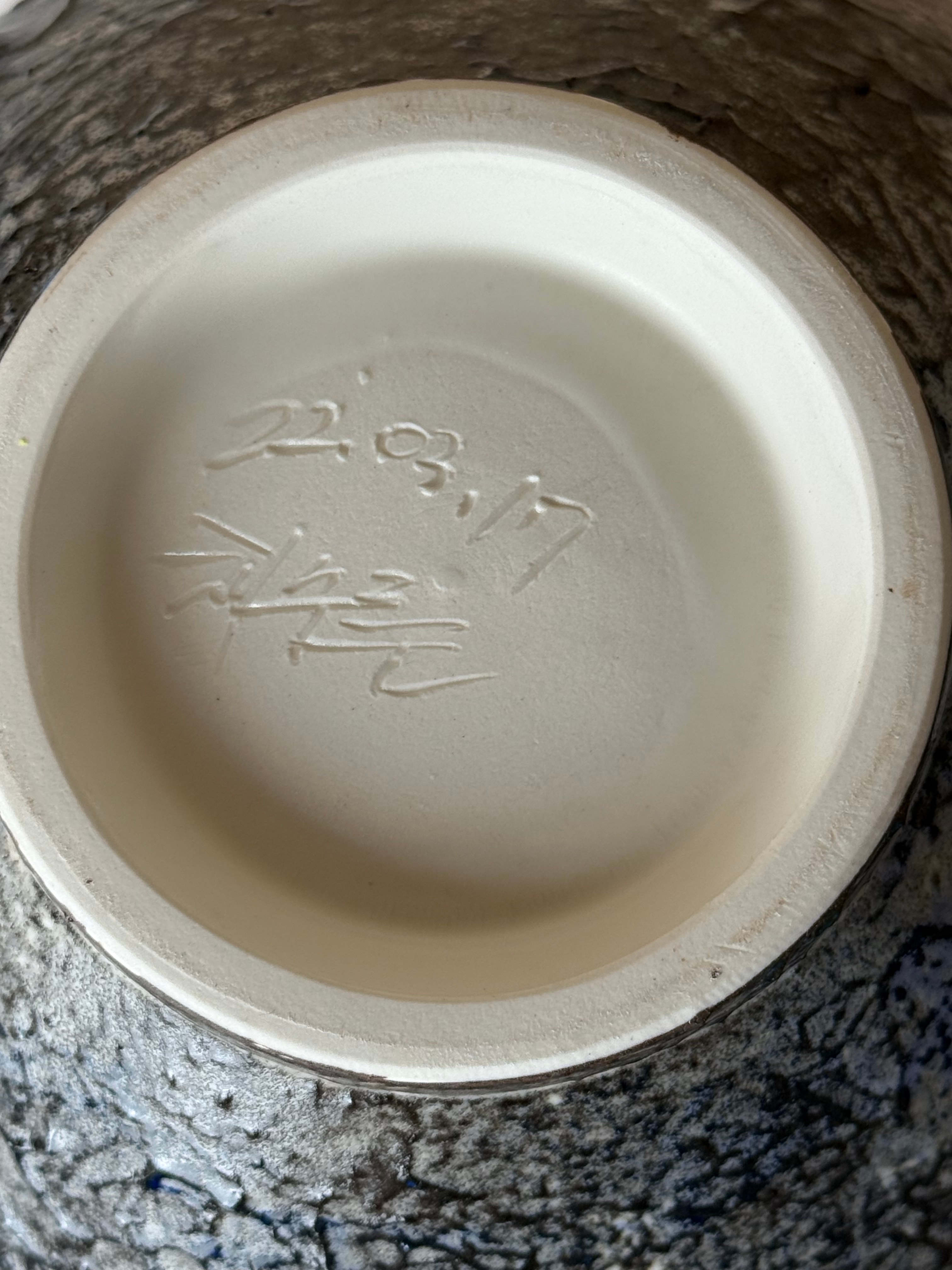 Moon jar