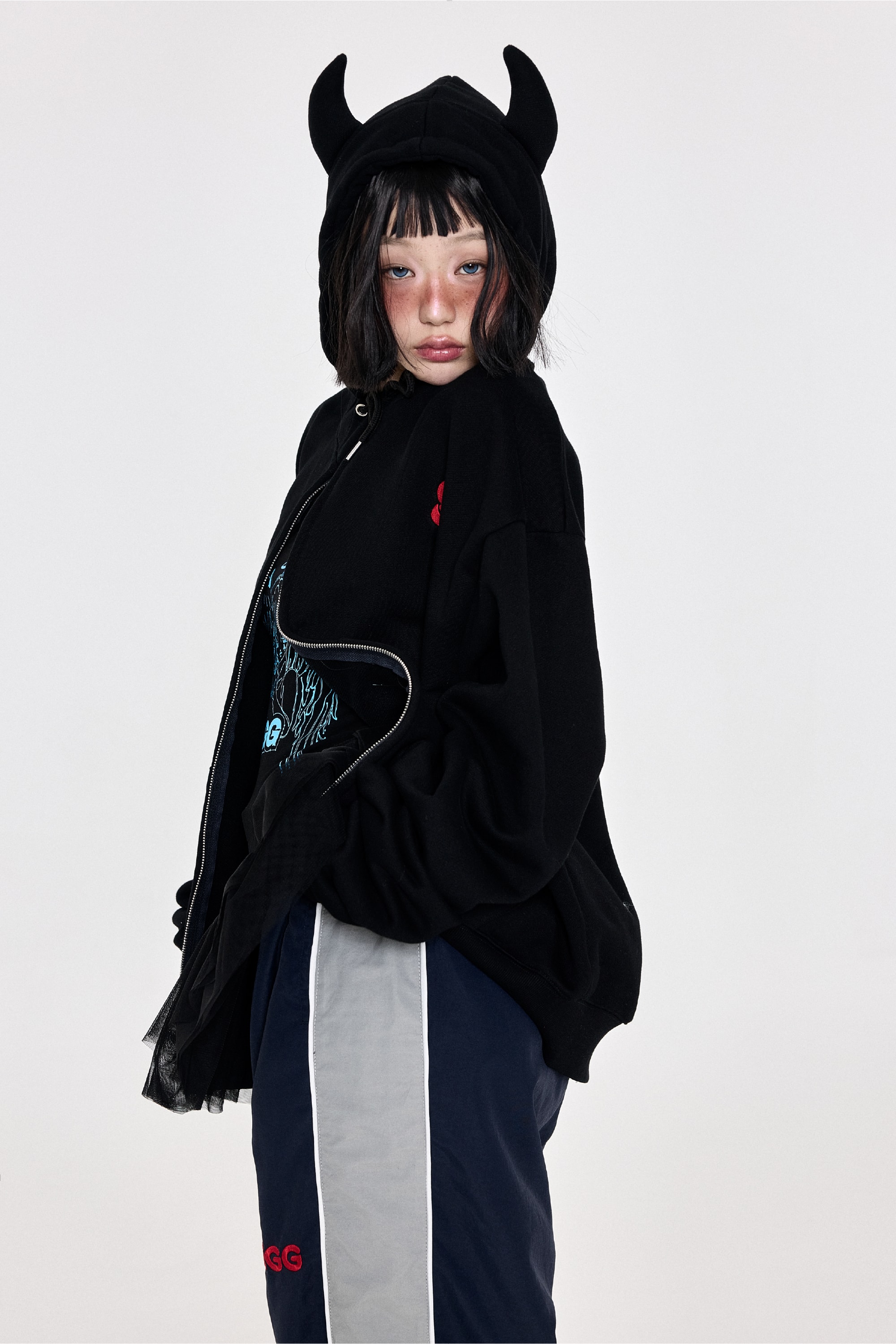 [BASIC]Devil Hoodie Black