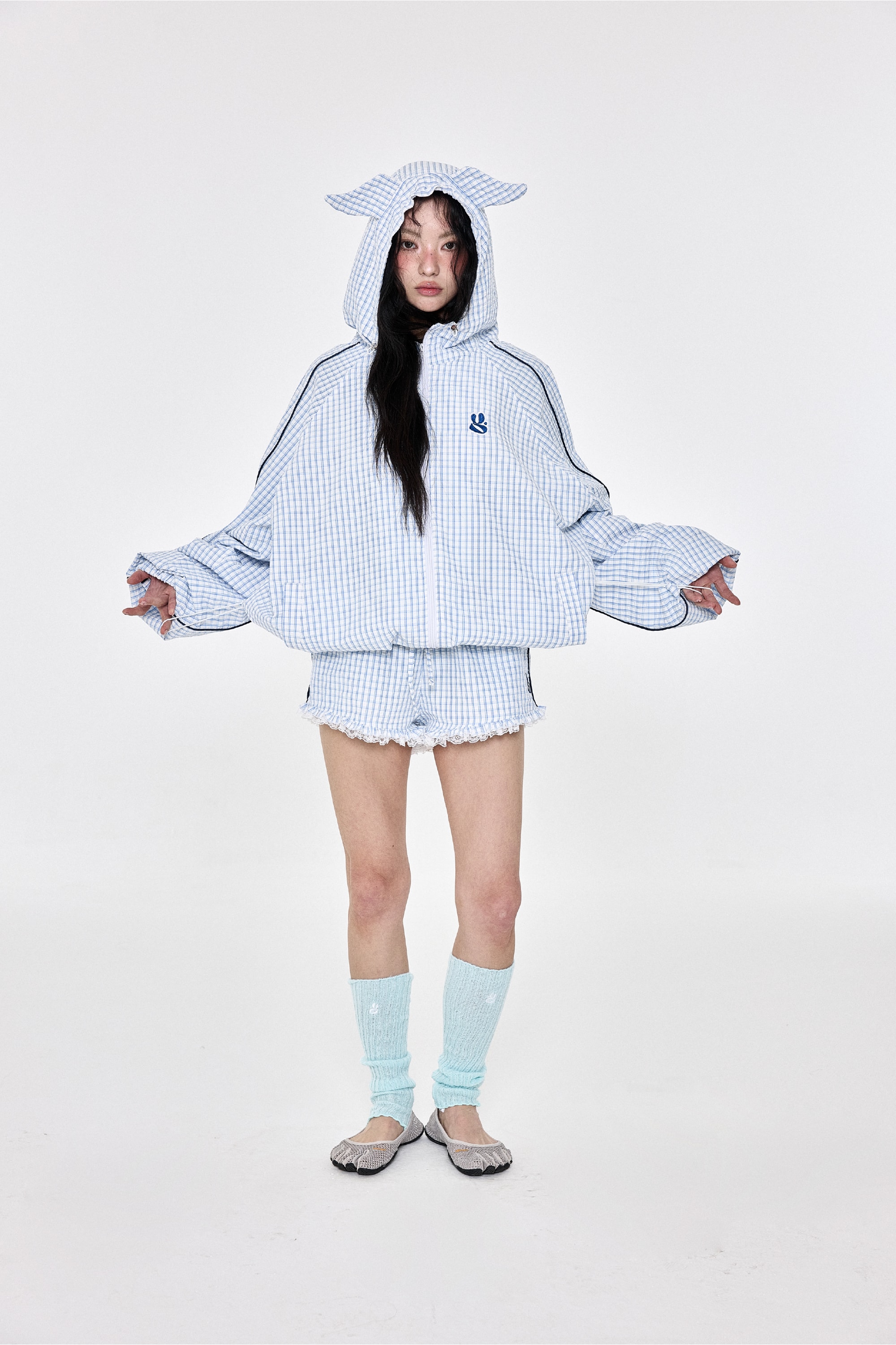 [10월 말 오픈] Wing Check Windbreaker Skyblue