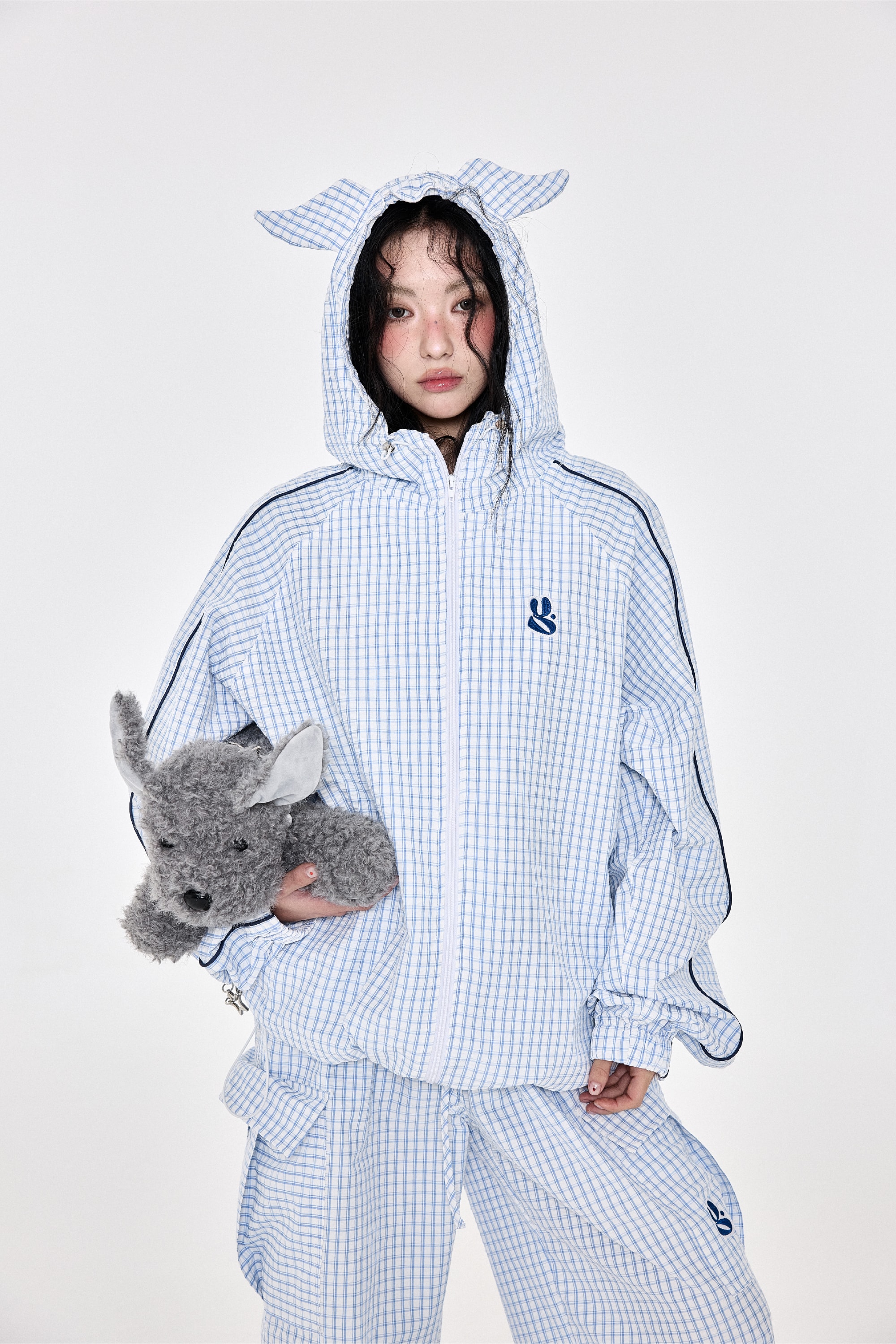 [10월 말 오픈] Wing Check Windbreaker Skyblue