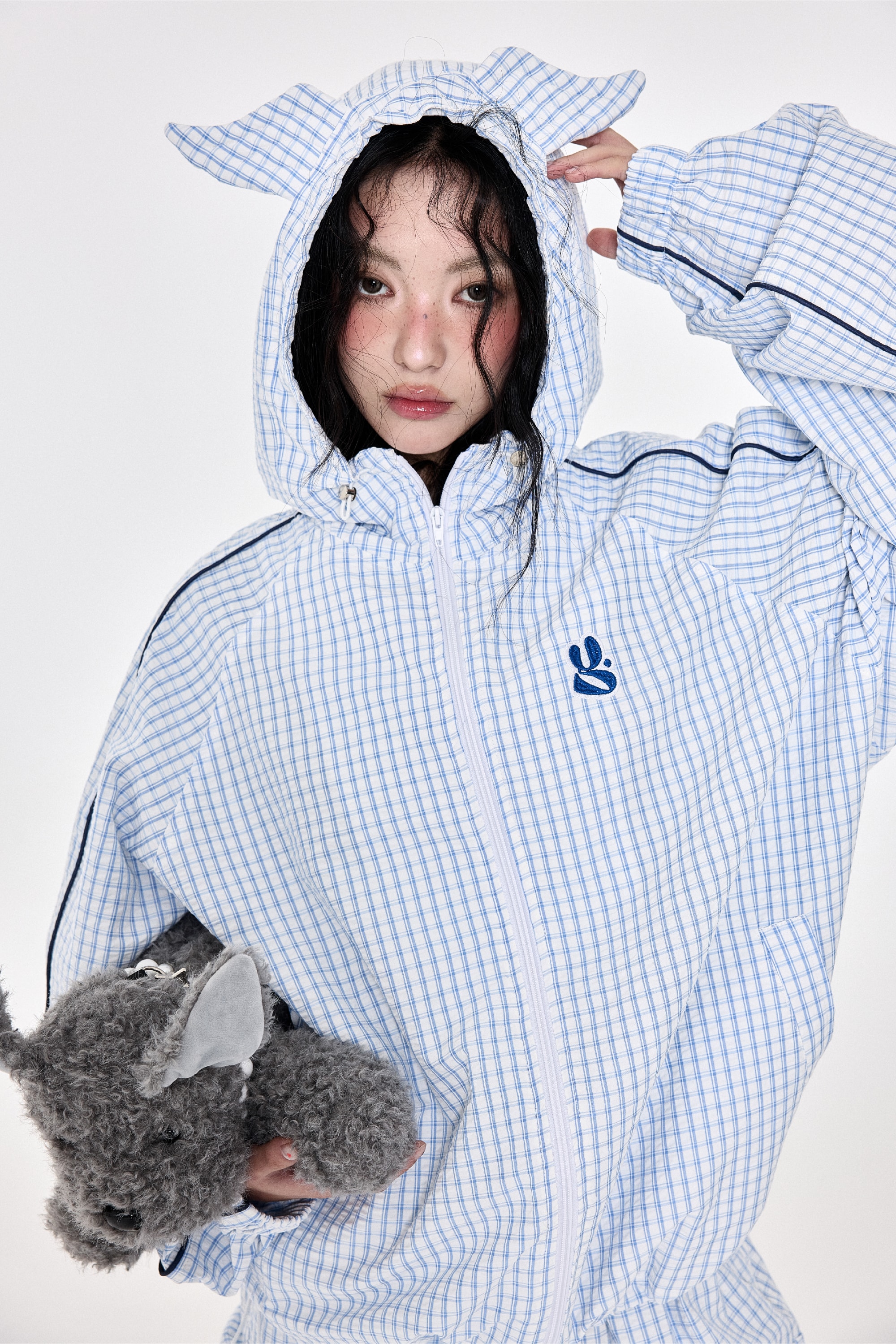 [10월 말 오픈] Wing Check Windbreaker Skyblue