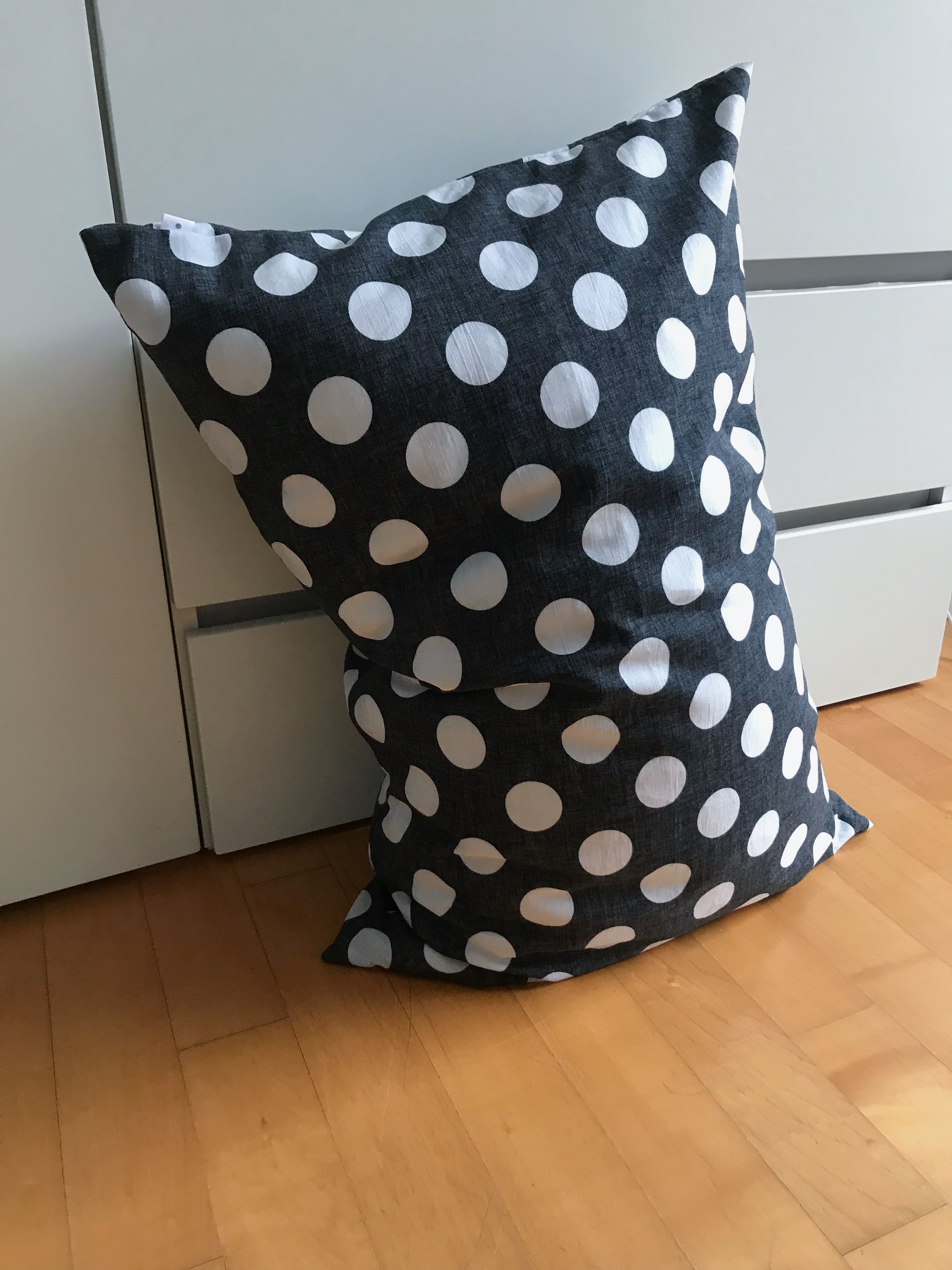 dot pillowcase