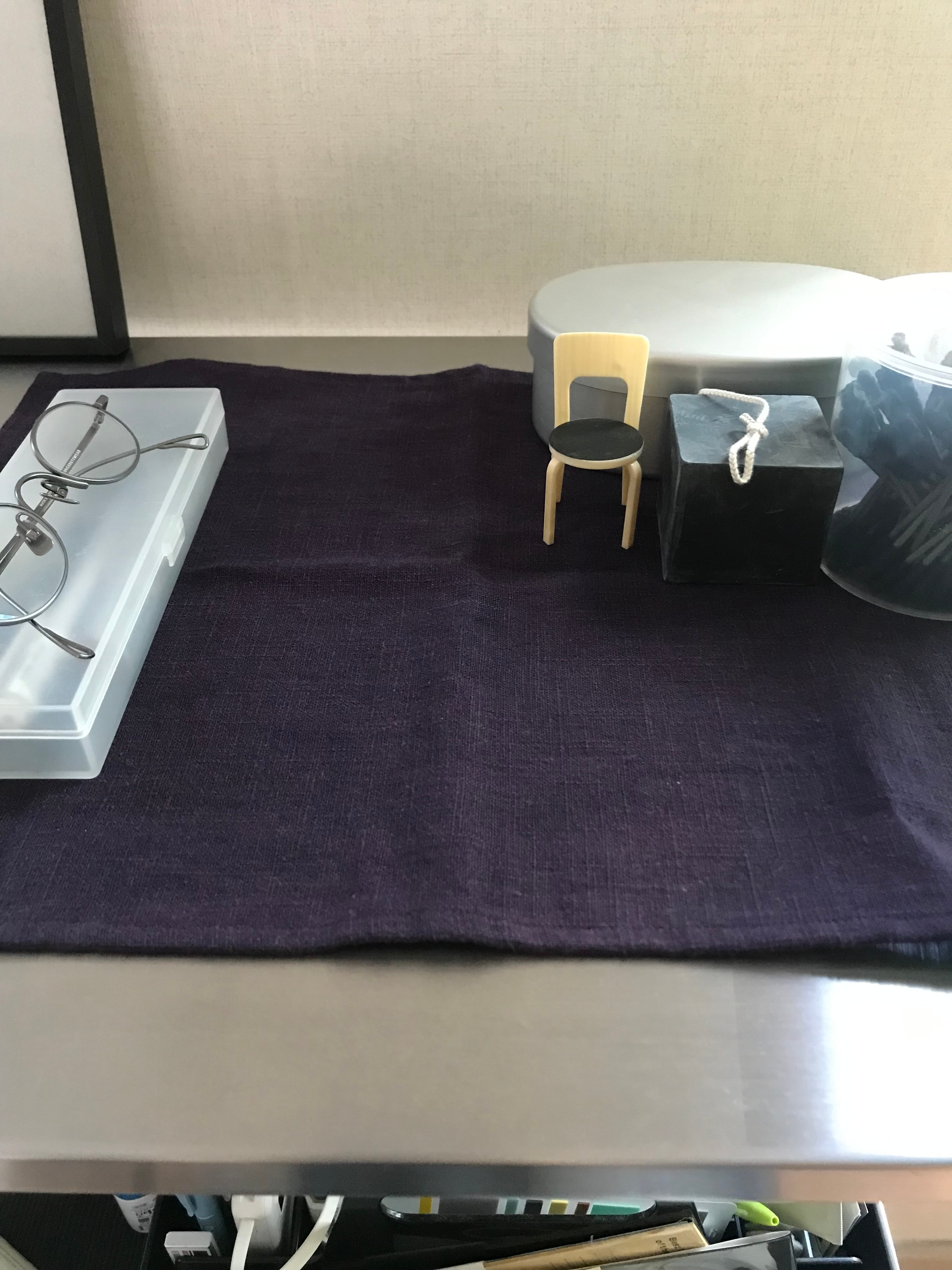 eggplant table mat