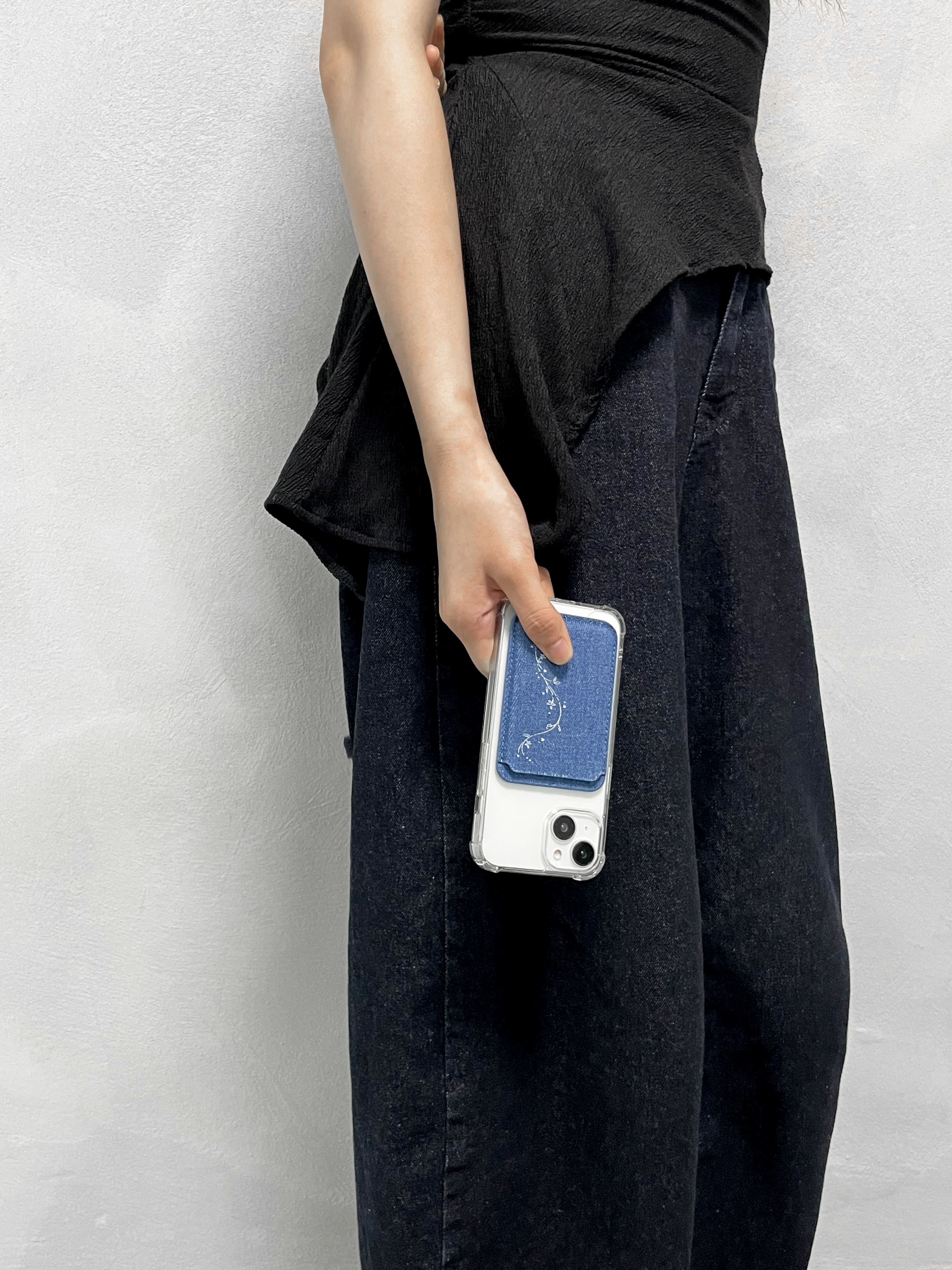 petal (magsafe denim wallet)