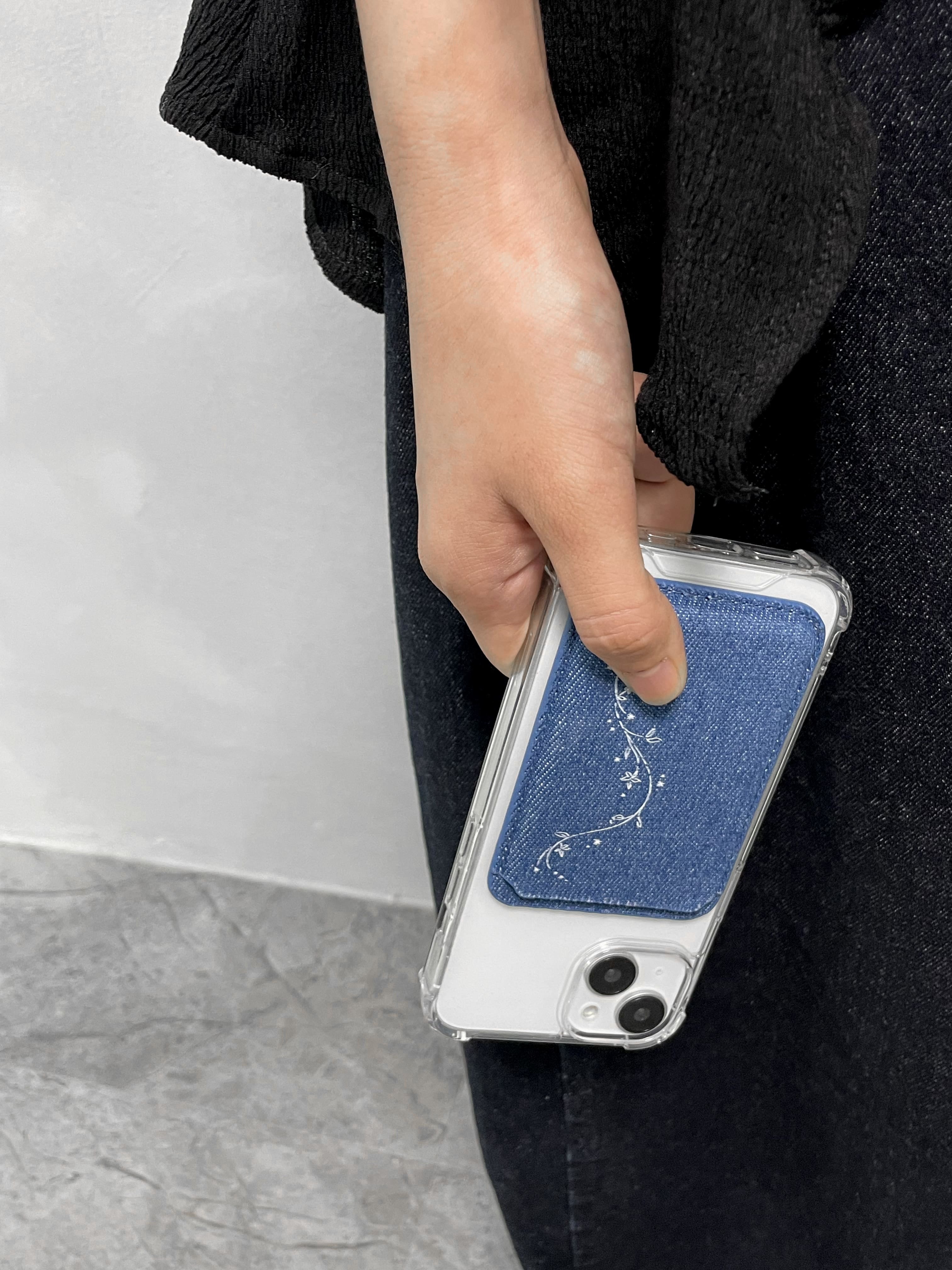 petal (magsafe denim wallet)