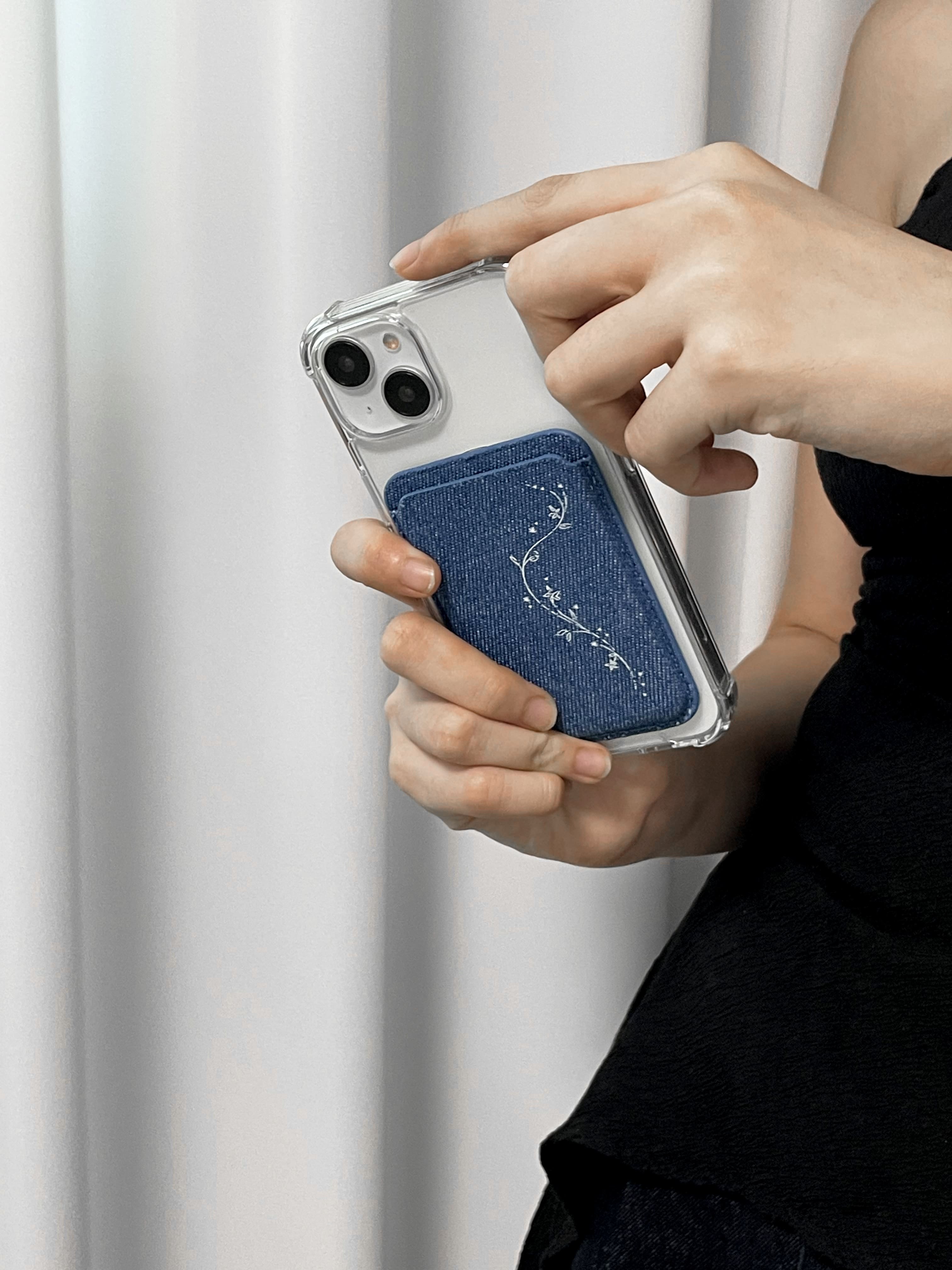 petal (magsafe denim wallet)
