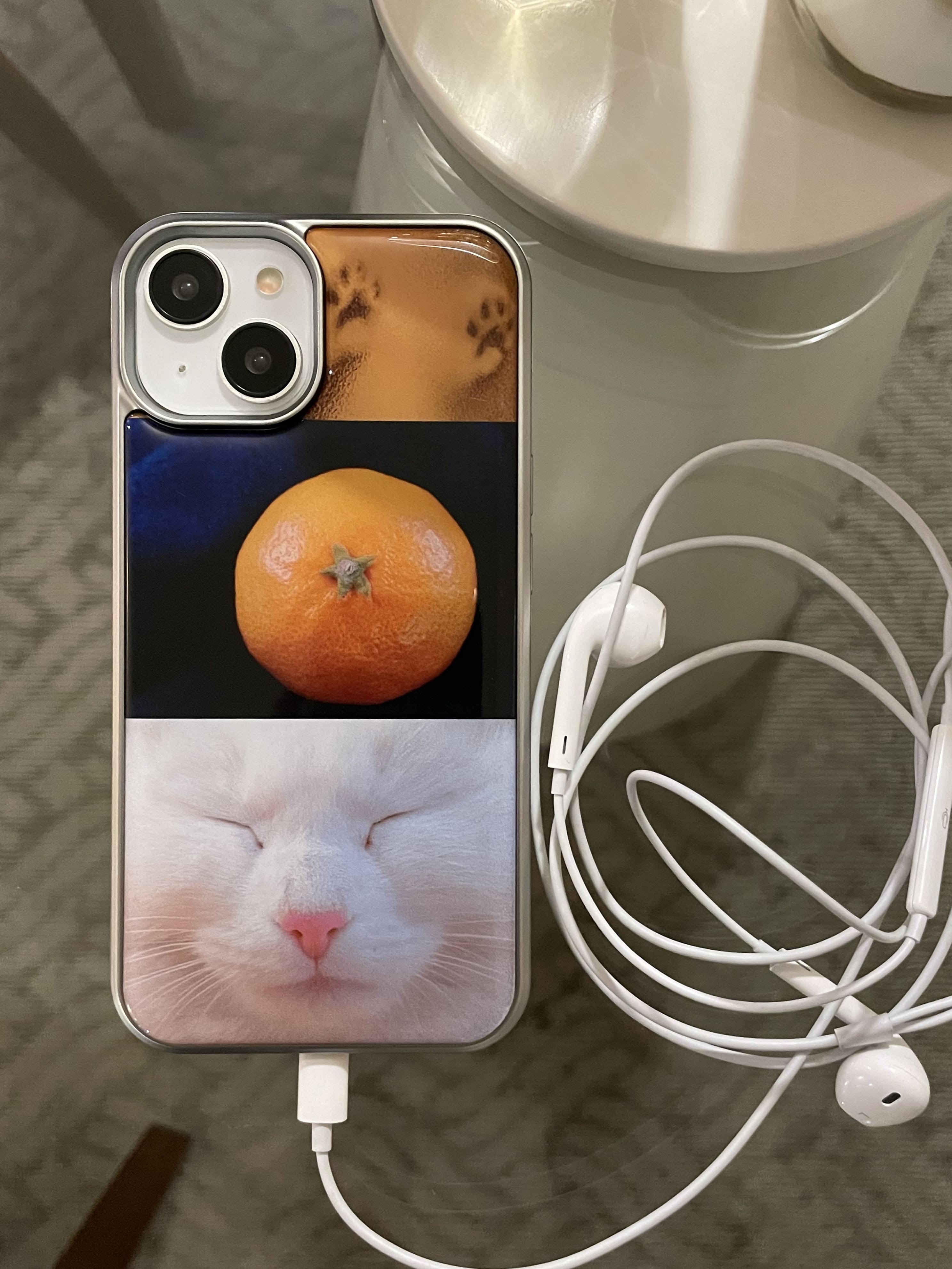 kitty & tangerine