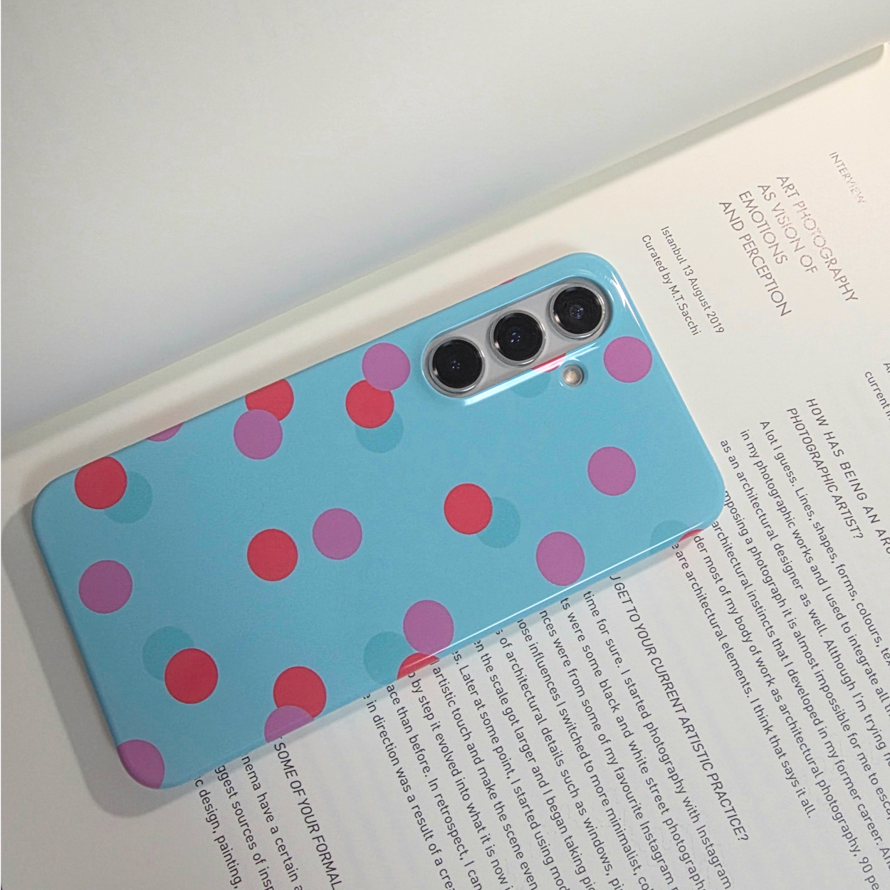 Triple Dots Phone Case (2 colors)
