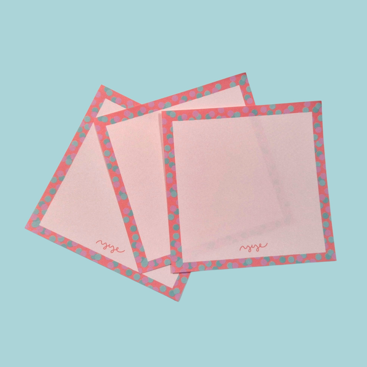 Dots Memo Pad (2 colors)